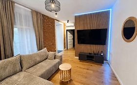 RELAX APARTMENT (Netflix, PS4, fotel masujący)